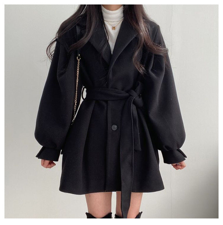Retro Tailored Coat with Tie at Collar, Waist-Slimming Sleeve, and Puff Sleeve